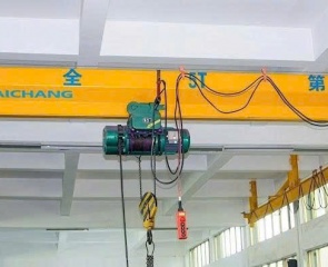 Cầu Trục Treo Dầm Đơn Điện Kiểu LX 