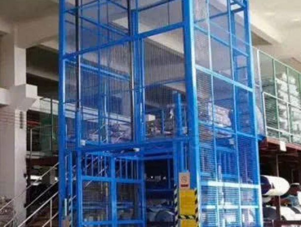 Thang Máy Chở Hàng Điện EL1500 
